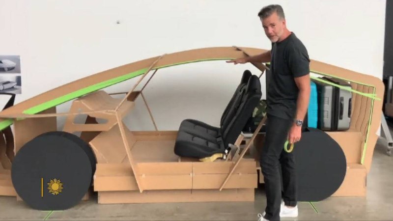 Elon Musk ：特斯拉将于 8 月 8 日发布 Tesla Robotaxi。配图