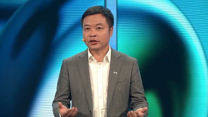关于小鹏和大众的合作对行业带来的意义，何小鹏表示：配图