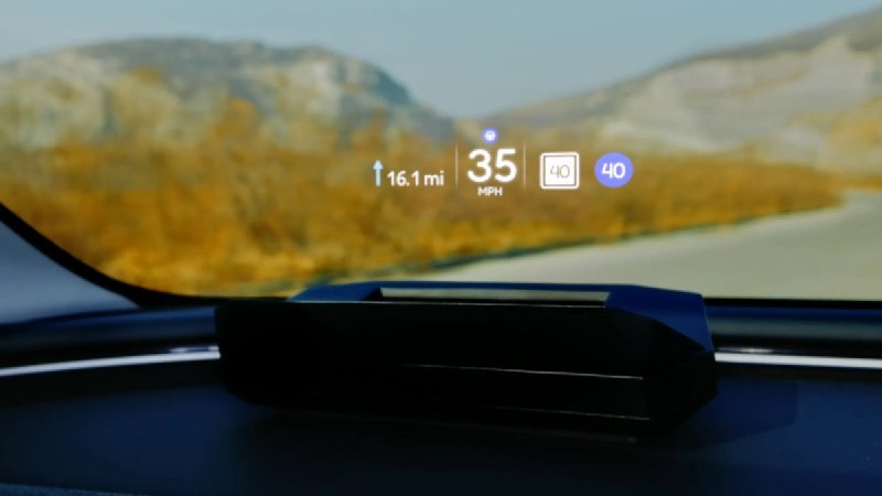 NeuroHUD 为特斯拉车型提供即插即用平视显示配图