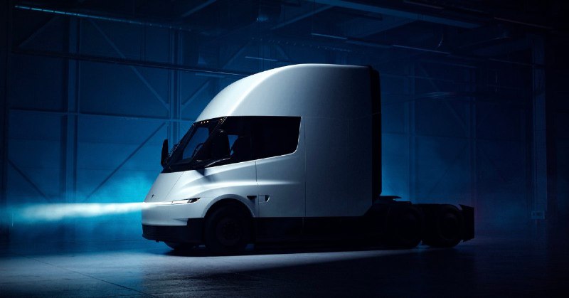 Electrek 分析 Tesla Semi 全生命周期成本对比柴油卡车配图