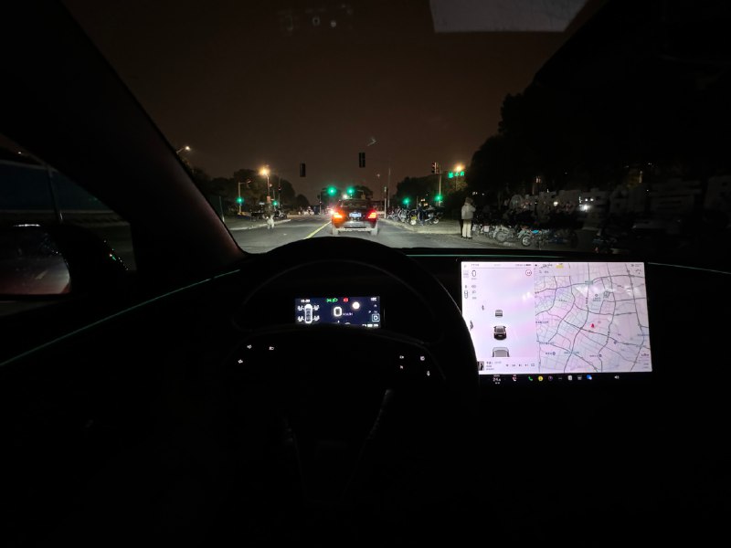 开开焕新款 Model 3 ～配图