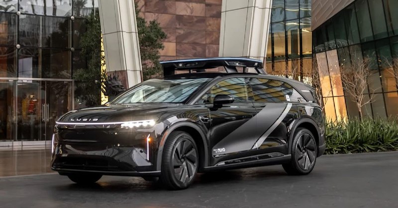 Lucid任命新CEO并融资超10亿美元，加码Robotaxi配图