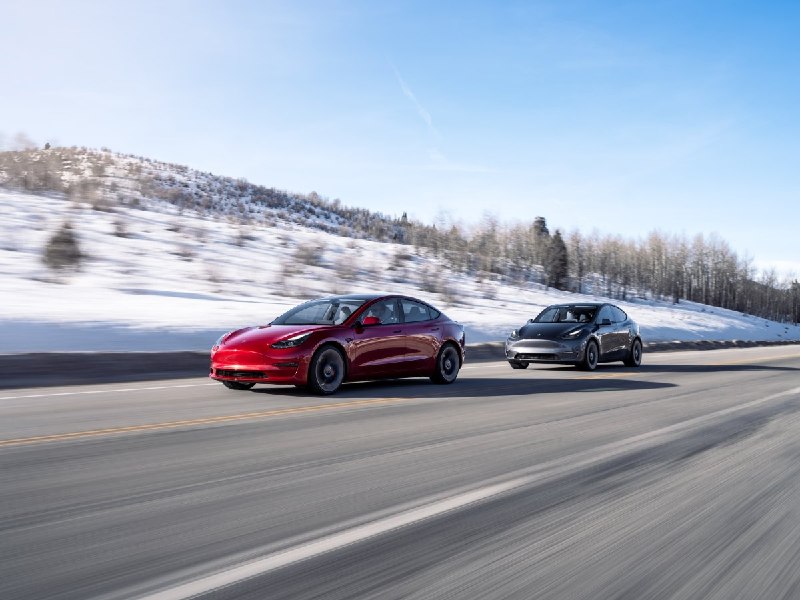 NHTSA 结束对特斯拉 Model 3/Y 转向故障调查配图