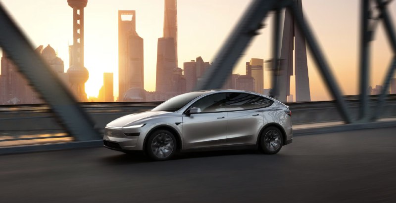 特斯拉在澳新市场推出三排座Model Y L，预计2026年Q2交付配图