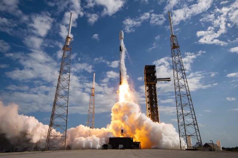 NASA 支持的在轨服务任务搭乘 SpaceX 火箭发射配图