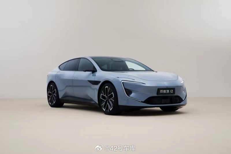 谭本宏表示，阿维塔 12 下半年上市交付，同时，明年也将会发布代号为 E15、E16的两款新车。谭本宏指出，2024 年将是其冲击份额的关键之年。对此，大家怎么看的？配图