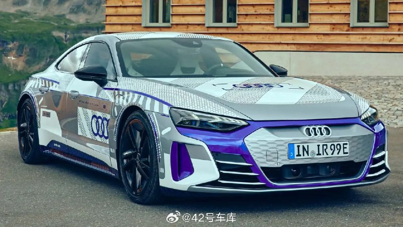 奥迪RS e-tron GT Ice Race 官图发布。配图