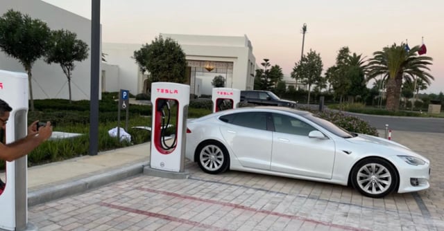 Tesla vastly overestates its vehicles range配图