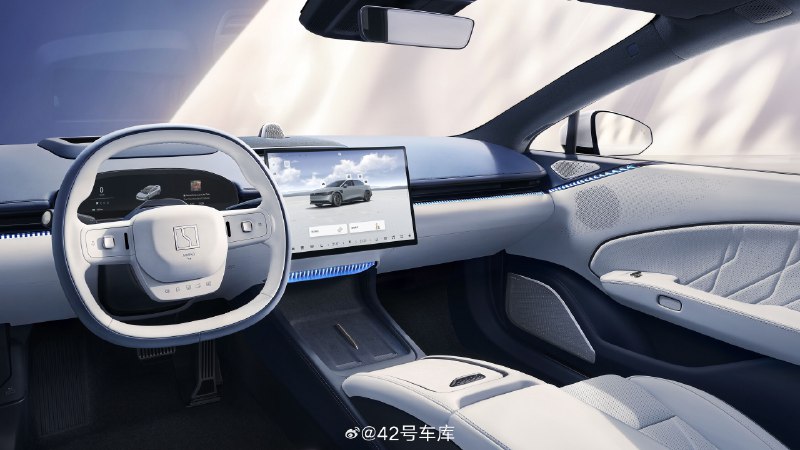 极氪官方又释放了一些 007 的内饰图，体验还是保密不能说，基于这些图给大家稍稍透露一丢丢。配图