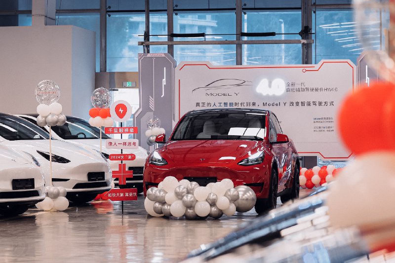 全新升级 Model Y 长沙首批交付[打call]配图