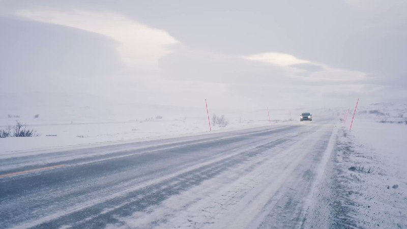 Tesla has released a new video on YouTube: Extreme Cold Testing配图