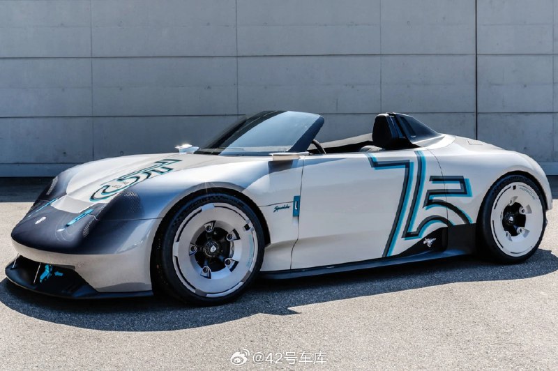 保时捷推出 Vision 357 Speedster 复古风格概念跑车。配图