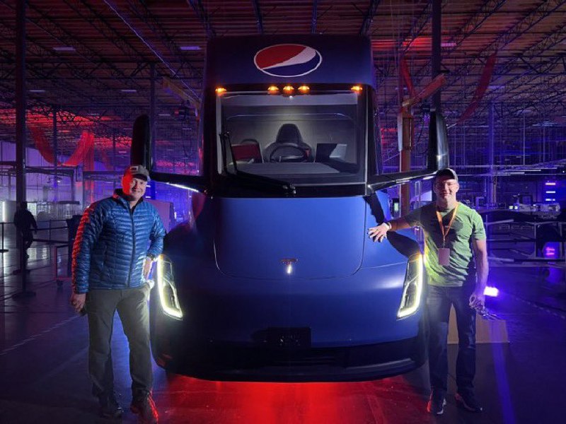 The Pepsi Generation $TSLA https://t.co/LG2YsNR0Xw配图