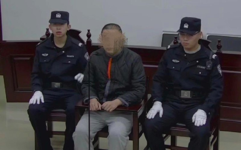 《百度自动驾驶车队队长被控半年内收 15 万余元好处费》配图