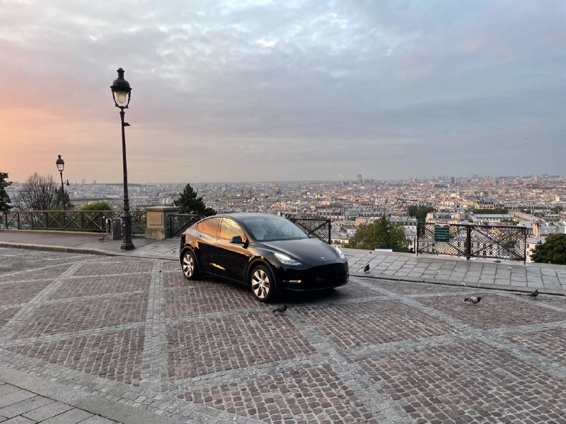 NEWS: @Tesla has just delivered their 100,000th vehicle in France. https://twitter.com/teslaeurope/status/1675874142443261952配图