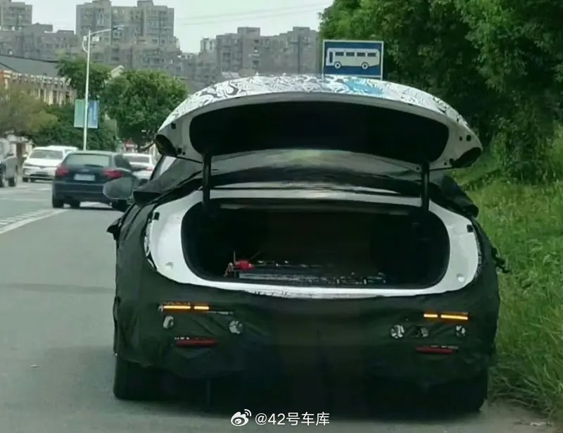 看后备箱猜车🐱配图