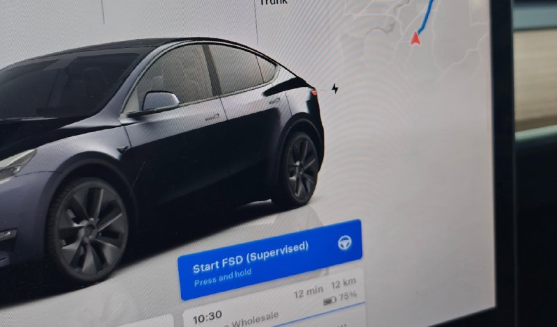 专业媒体分析特斯拉确认FSD V14 Lite功能与时间线配图