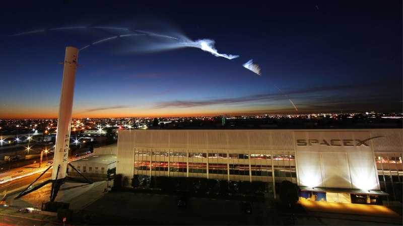 SpaceX 设定IPO发行价每股135美元，计划融资750亿美元配图