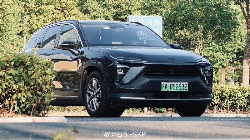 看车型和电池啊。可充可换可升级，原博只捏着“可换”说，这天咋聊呢😭//@曼秀雷敦:油箱现在都是五百公里左右，换电的电池坚持不了那么久，相比加油确实更频繁配图
