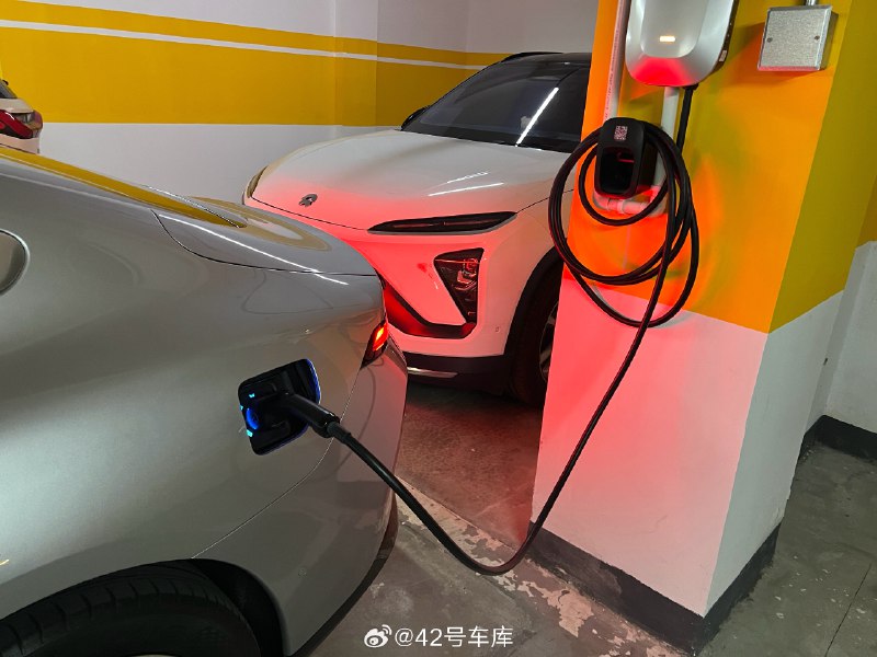 充电口在车尾就是好[打call]配图