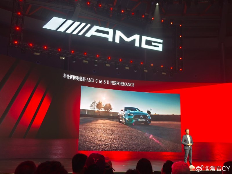 在今晚亮相的两款 AMG 车型中，即将加入增强的 E Performance 技术。配图