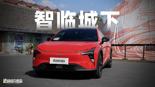 谁能拒绝这样一套电动工具套装呢？[哇]仅需「转赞评原微博+关注@常岩CY 」，下周抽1位朋友送出这套极越定制电动工具套装，动动手指就能参与抽奖哦～ 查看图片配图