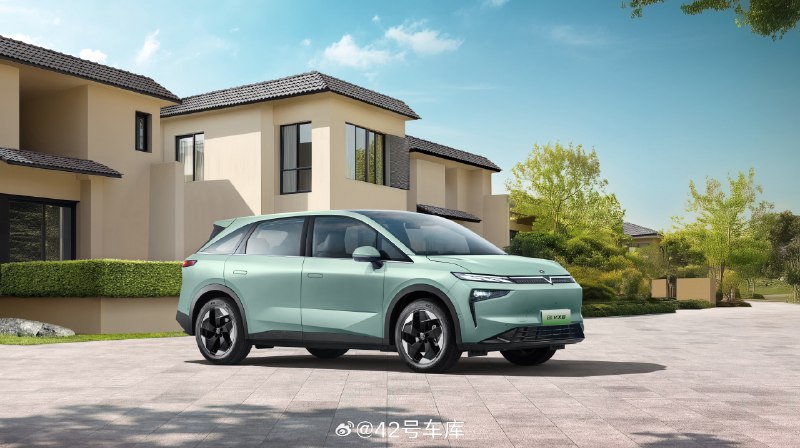 东风日产新能源品牌启辰 VX6 新款上市，售价 11.29 - 14.59 万。配图